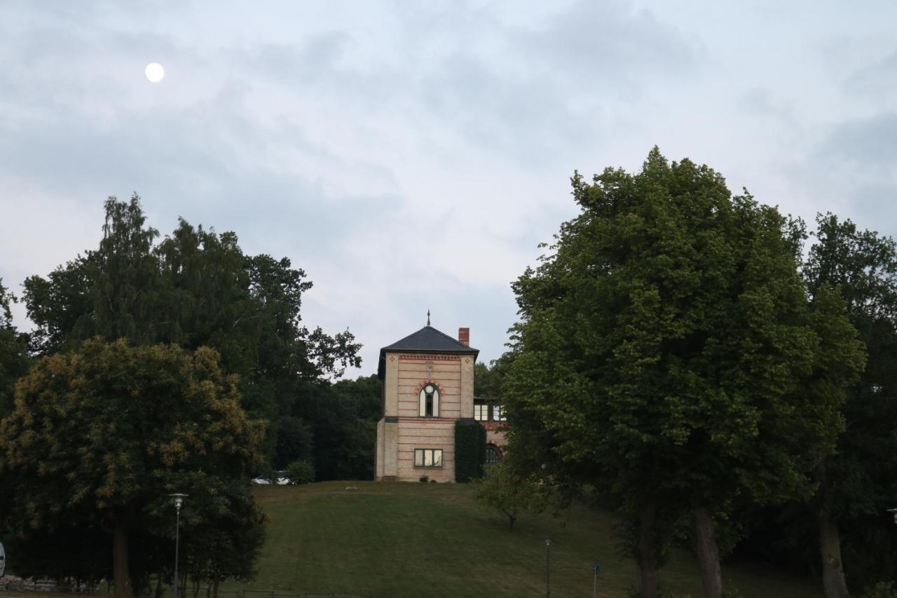 „Rentmeisterhaus Basedow“ Basedow  Bagian luar foto